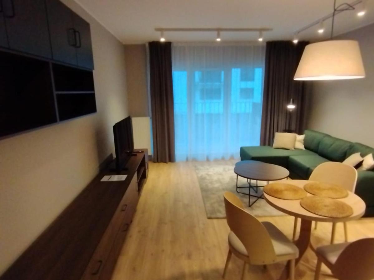 Fantastyczny Apartament Lotnisko Poznań Kültér fotó