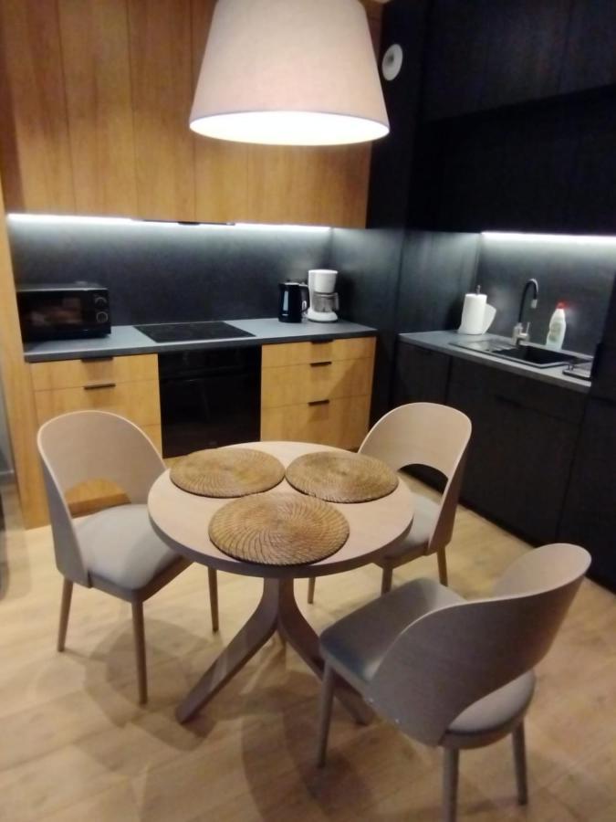Fantastyczny Apartament Lotnisko Poznań Kültér fotó